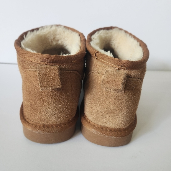 Steve Madden Cabin Tan Faux Fur Women's Cropped  Boots - Size 7.5 (38) - Picture 6 of 10